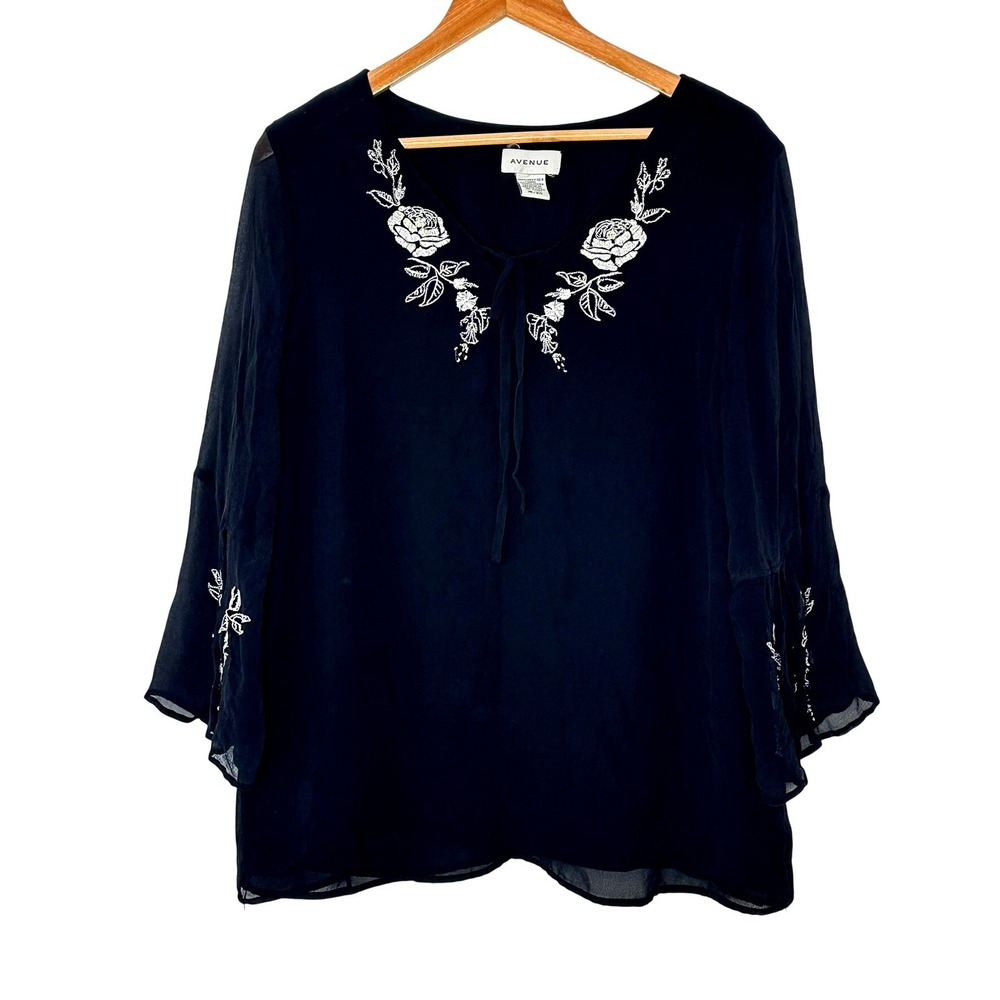 Avenue Black Silk Bell Sleeve Embroidered Tunic Top Size 18‎ 20